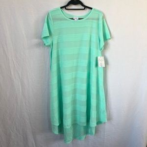 NWT Lularoe Pintucked Carly
